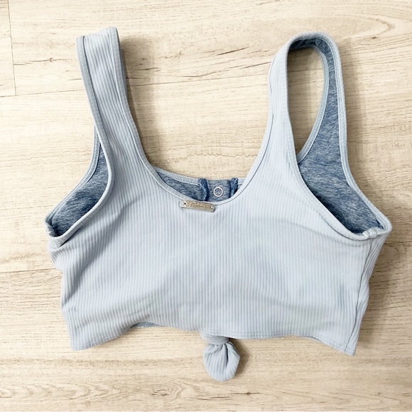 Bombshell Sky Blue Henley Sports Bra Size Medium Top Gym - Picture 2 of 2